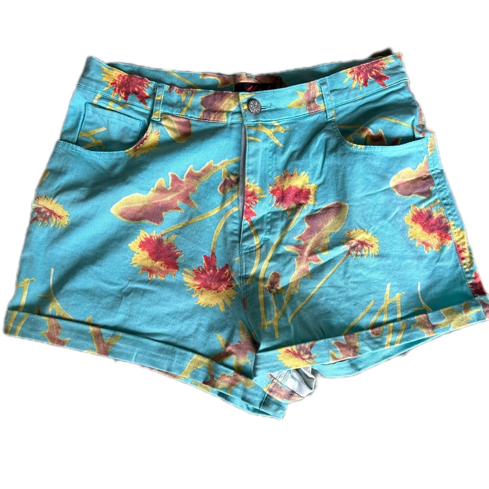 Motel blue “Dandelion” shorts. Size L.